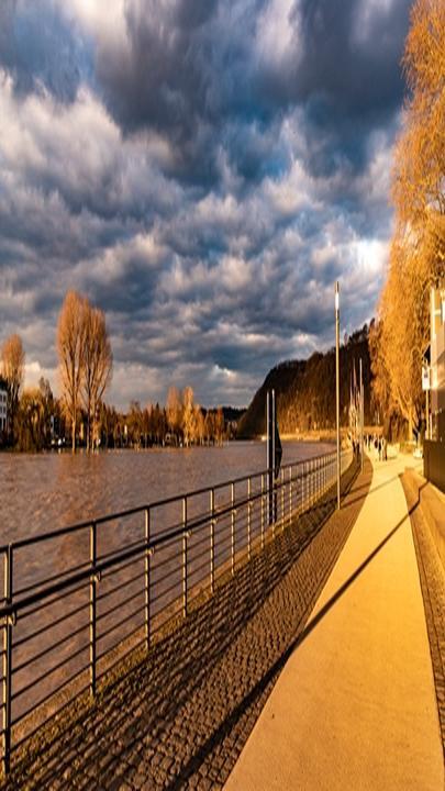 Konigsbacher Biergarten am Deutschen Eck